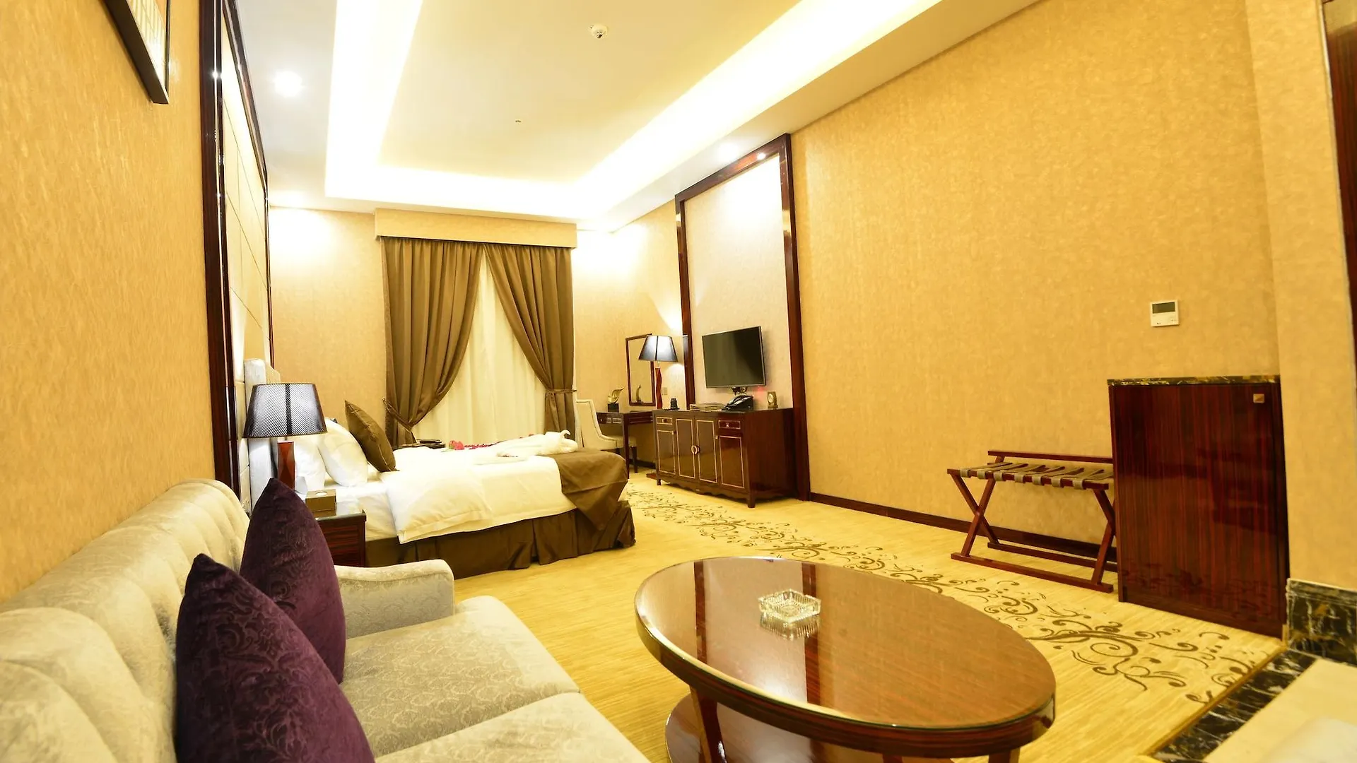 Holiday Khaleej Rijad Hotel